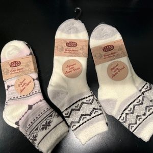 Clear Creek Cabin Socks. Infused with Aloe Vera. Women's Shoe Size 5-9